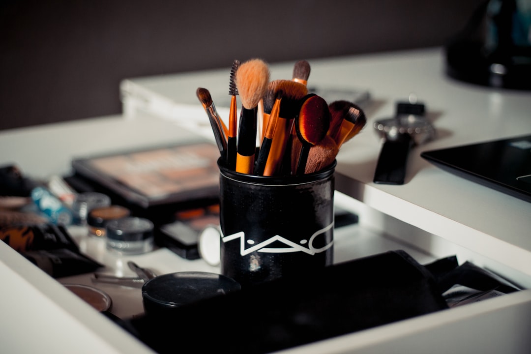 Makeup Brand Logo
