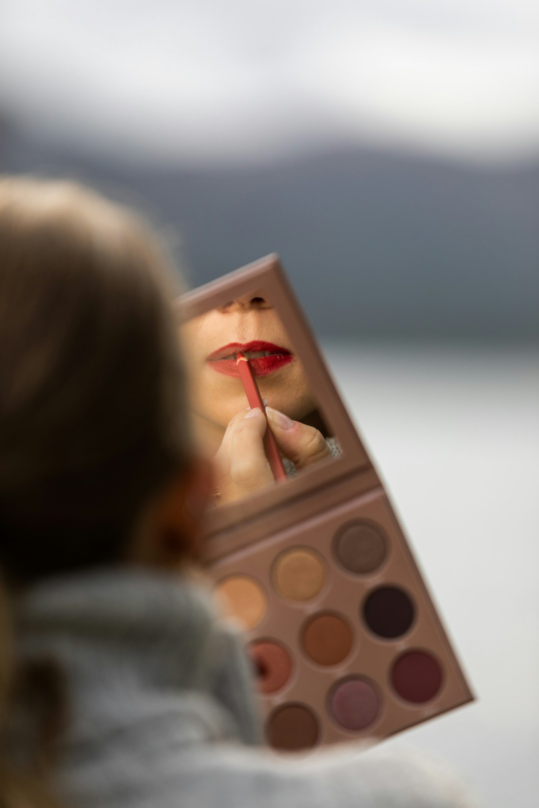 Enhancing Eye Color with Makeup